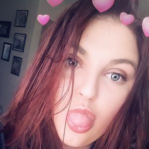 Meet your Posher, Chloe